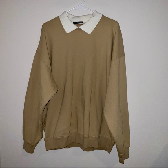 Brandy Melville John Galt Collared Crewneck - one size - Picture 2 of 5